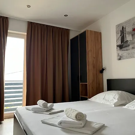 Nikola Apartamento *